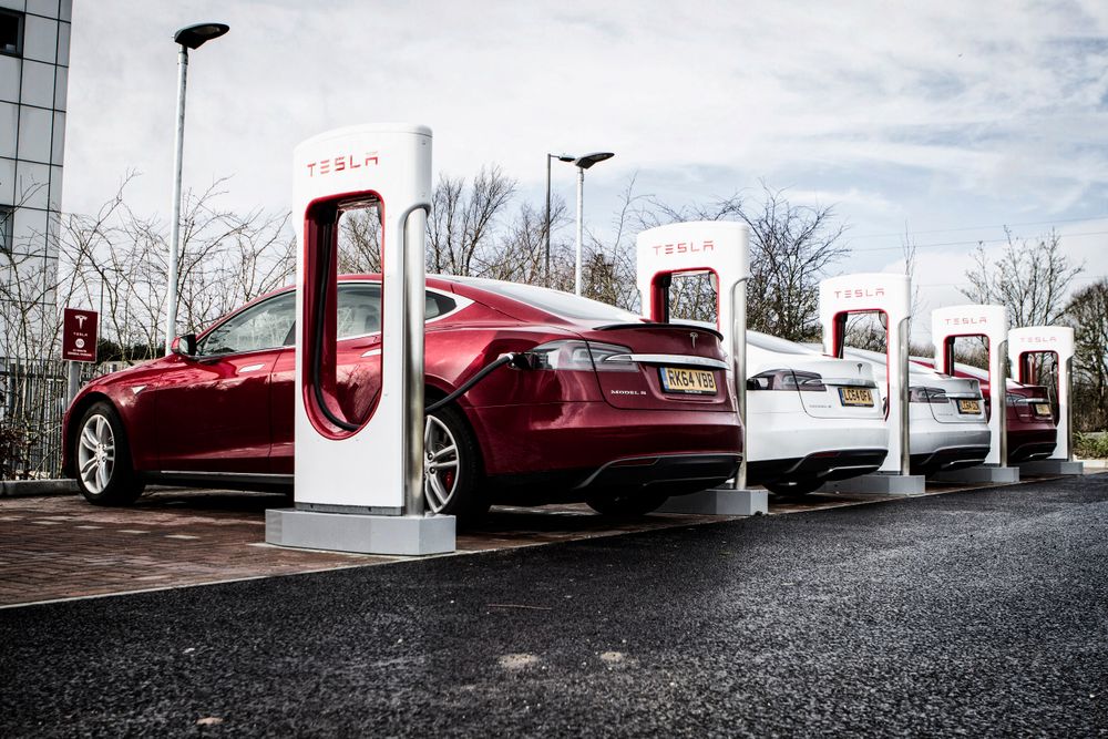 Porsche – Voici pourquoi la Porsche Taycan est un tueur  et pourquoi la Tesla ne l’est pas