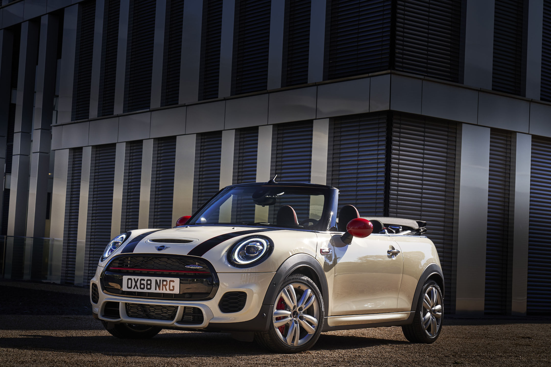 Les 10 meilleures raisons d’acheter une MINI Cabriolet 2019 – Les avantages